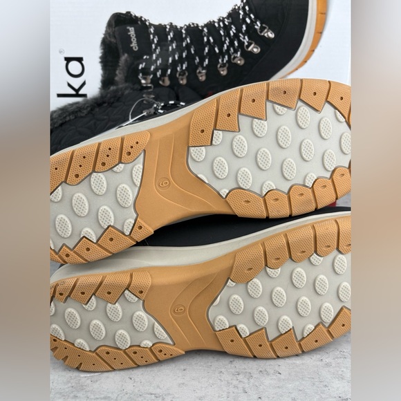 NEW!! Chooka Women's Insulated Belltown Mid Faux Fur Winter Boots Size 9 - Picture 4 of 5